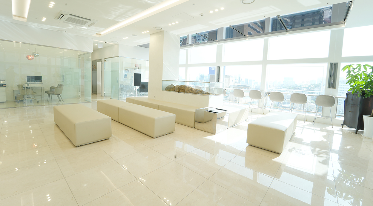 12th Floor Lobby